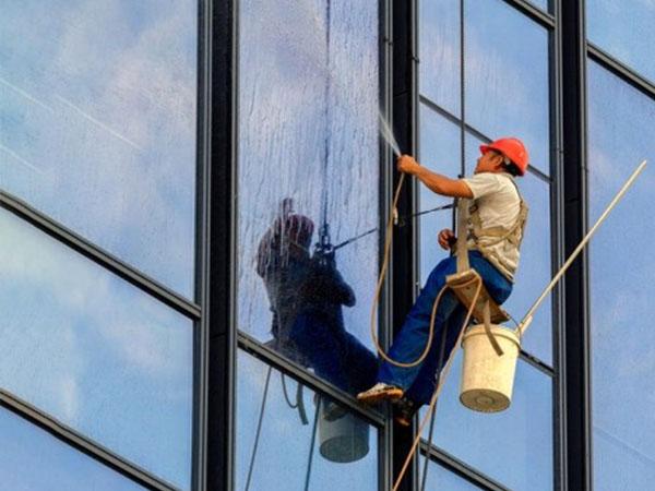 外墻清洗后如何保持其長效清潔？